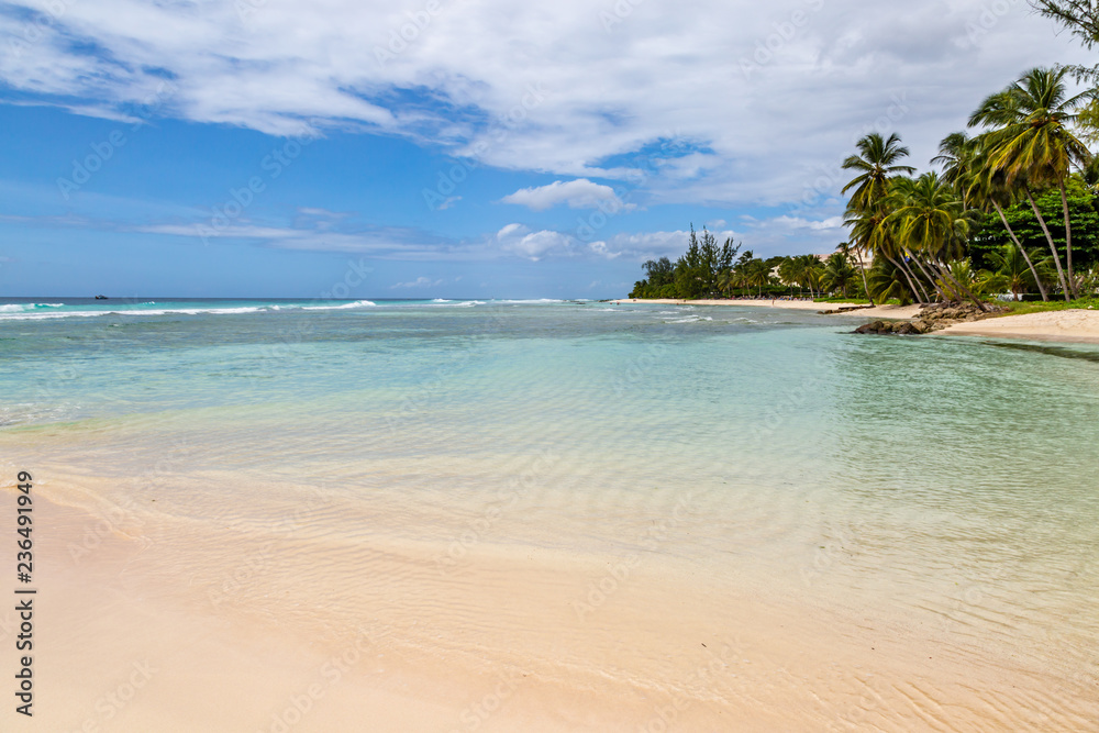 An idyllic sandy beach on the island of Barbados