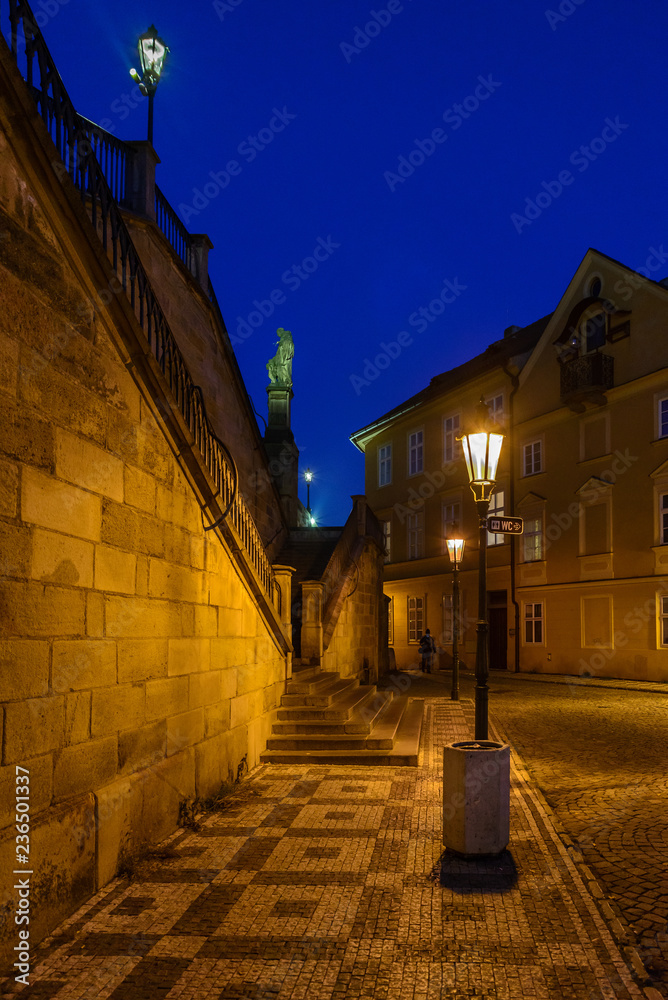 Fototapeta premium old street at night