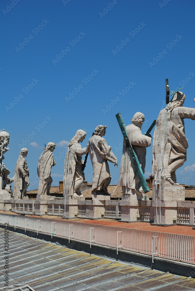 Obraz premium View of the St. Peter's Basilica in Vatican city.