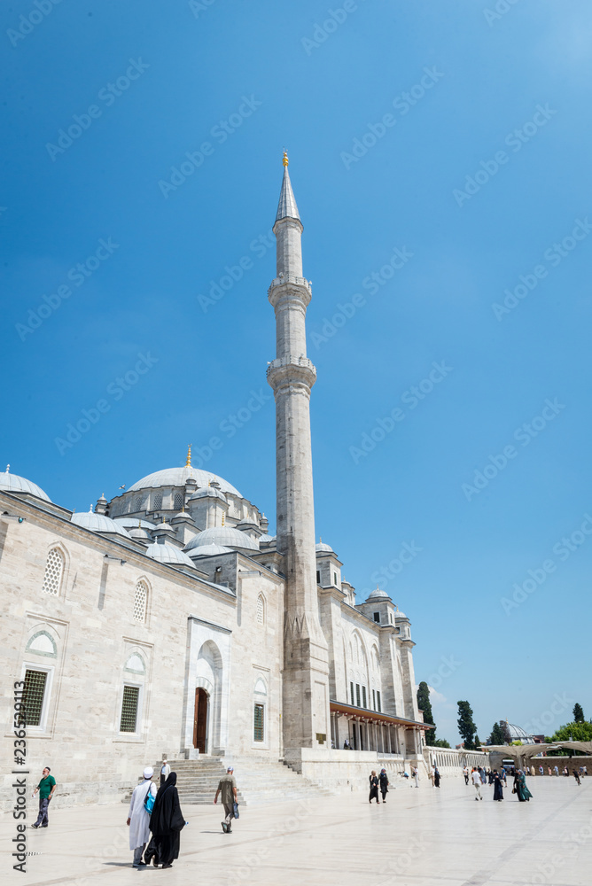 Fatih Mosque, Istanbul exterior