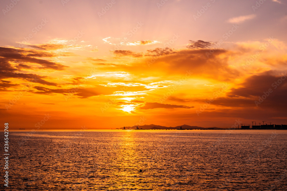 Fototapeta premium Colorful ocean beach sunset.