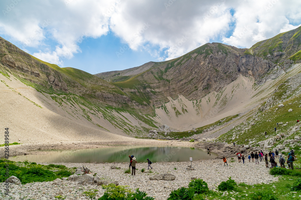 Fototapeta premium Lago di Pilato nel parco nazionale dei monti Sibillini
