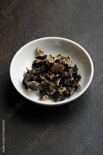 chinese black mushroom muer