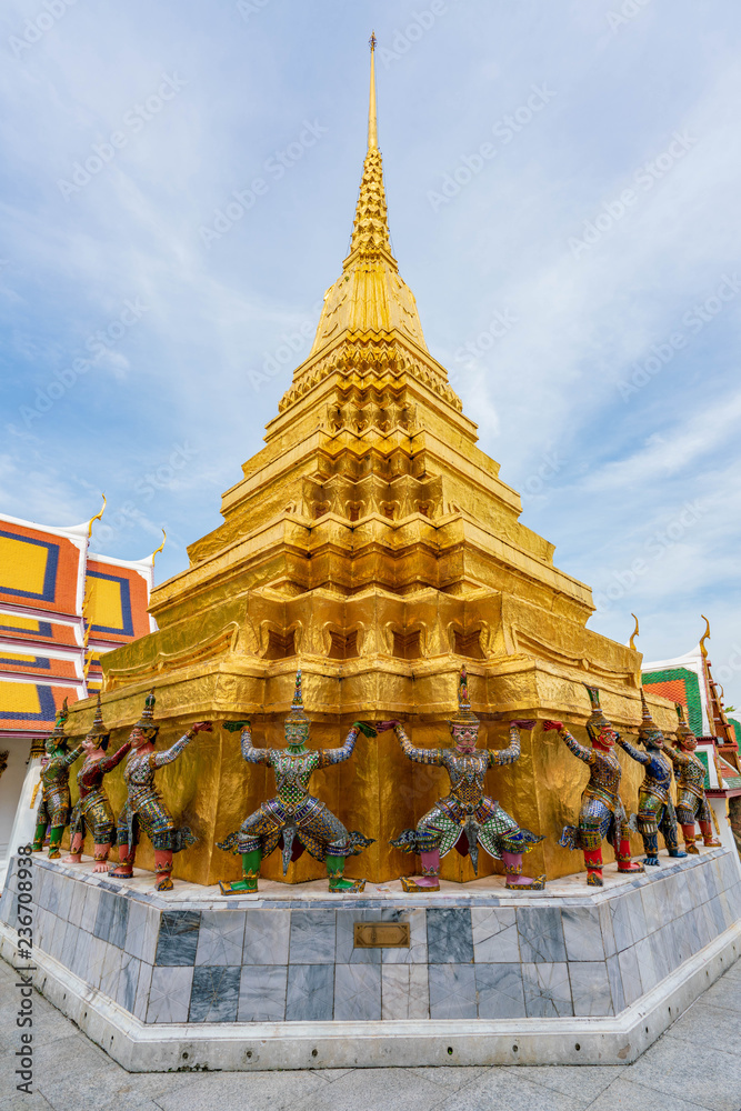 Fototapeta premium ワットプラケオ