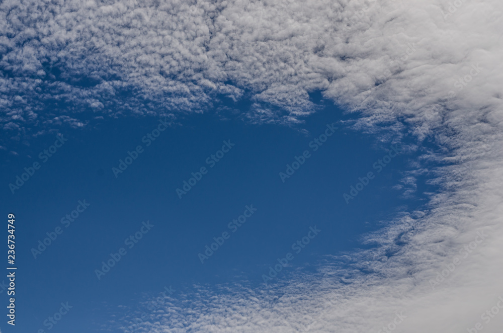 Obraz premium wolken und blauer himmel