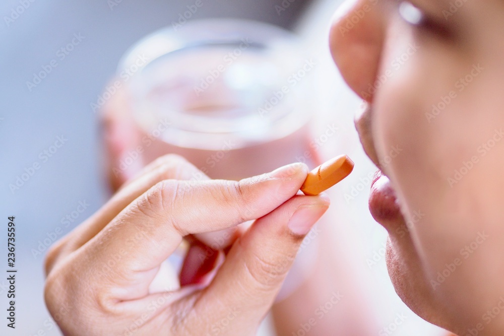 Medical, health care of women who are eating medicine. Medical, health care of women who are eating medicine.