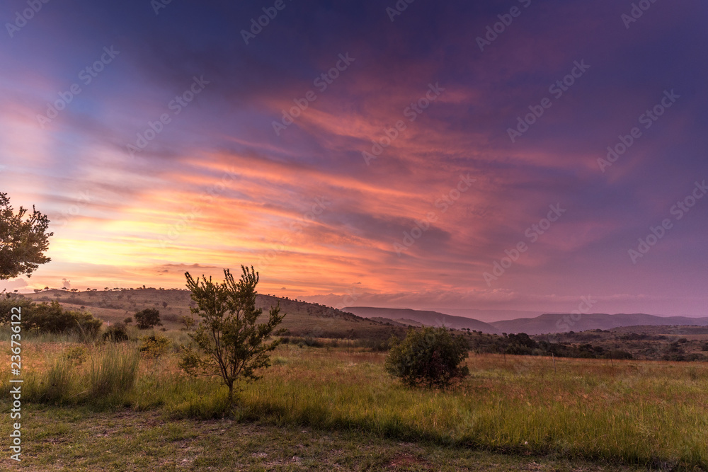 Obraz premium Sonnenuntergang im Craddle of Human Kind in Südafrika