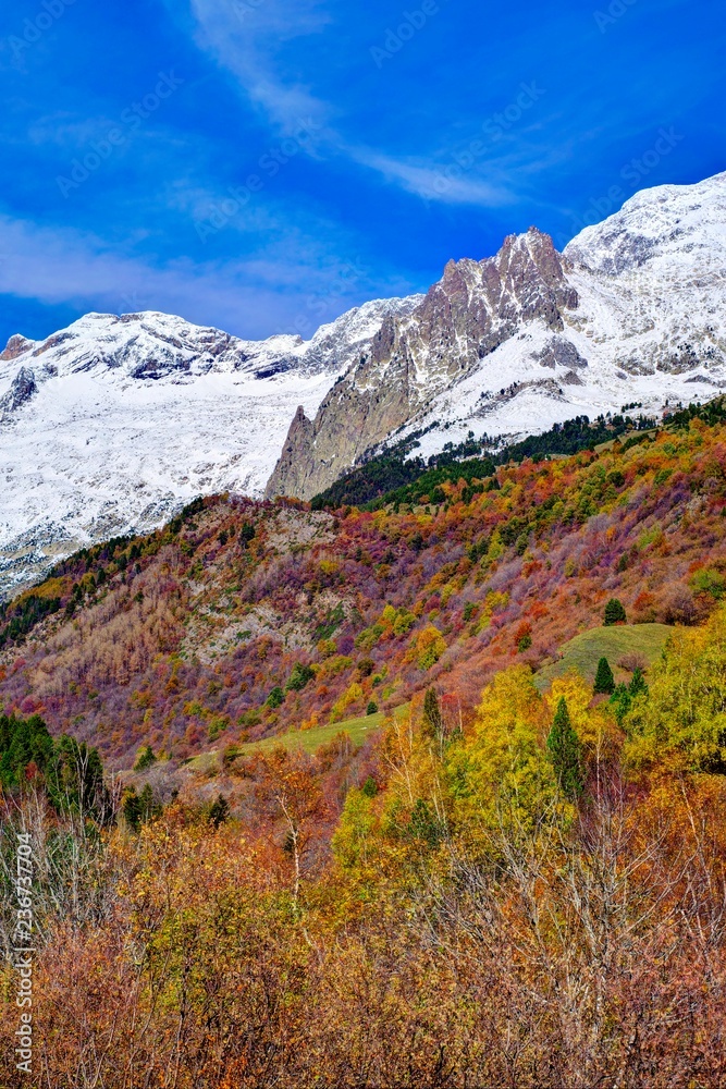 Snow in autumn in the valley