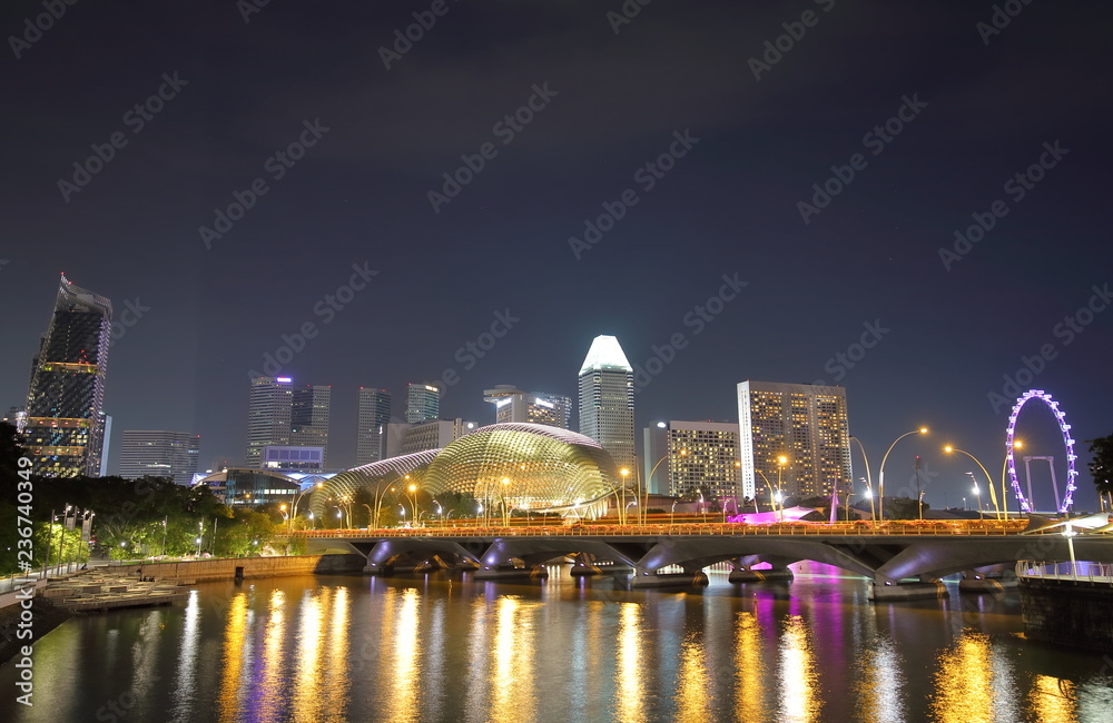 Naklejka premium Singapore river cityscape in Singapore.