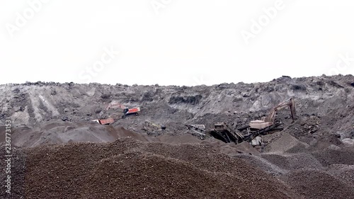 A large truck full of waste goes to the quarry. Lucky waste (metal) for recycling.