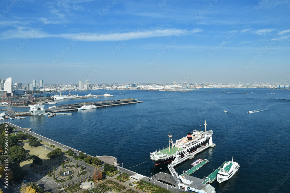 横浜マリンタワーからの風景