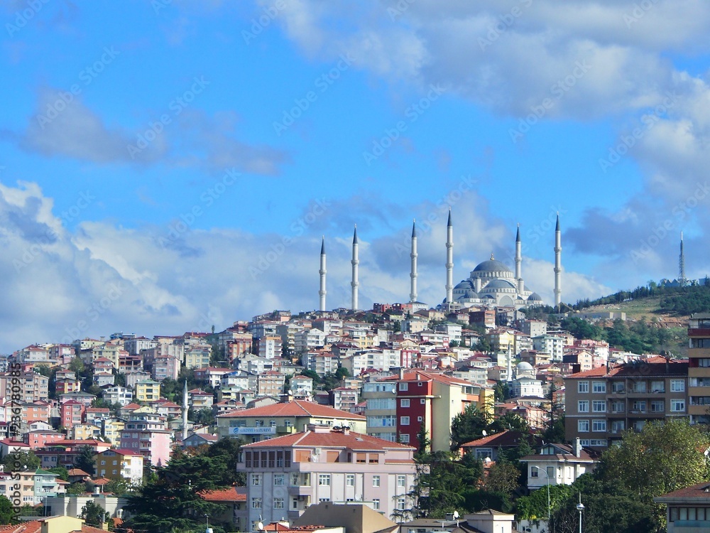 Obraz premium Camlica Mosque,Istanbul,Turkey