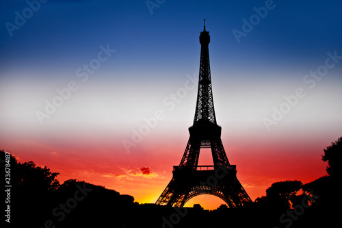 Silhouette Eiffel tower