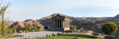 Fotografia Panorama du temple de Garni, Arménie