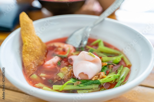 Yentafo noodle soup, Thai food