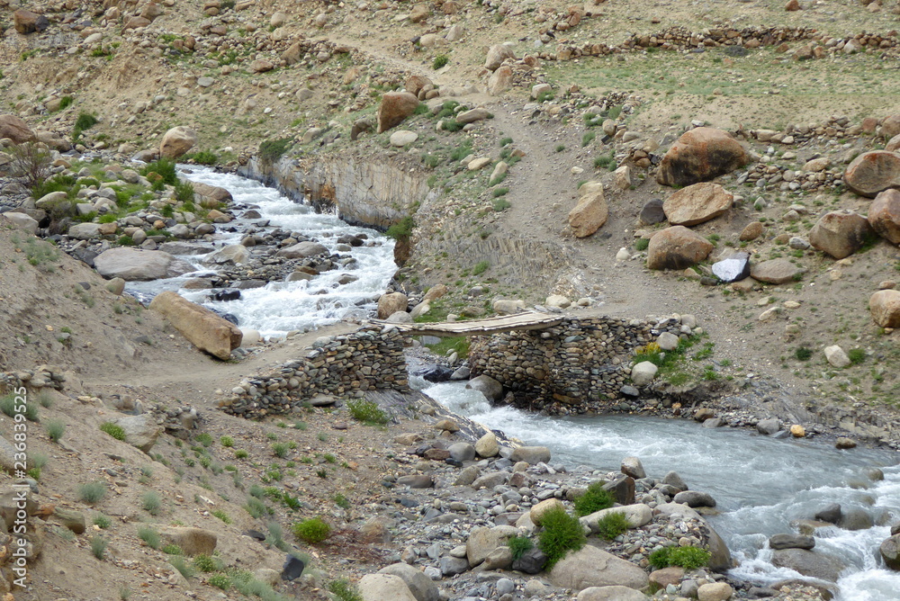 Old stone bridge along the Markha Valley trek Old stone bridge along the Markha Valley trek