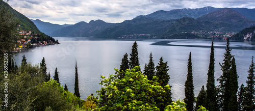 Lago di Como photo