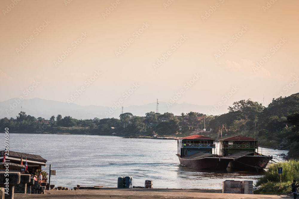 Ferry crossing from Thailand to Laos Ferry crossing from Thailand to Laos