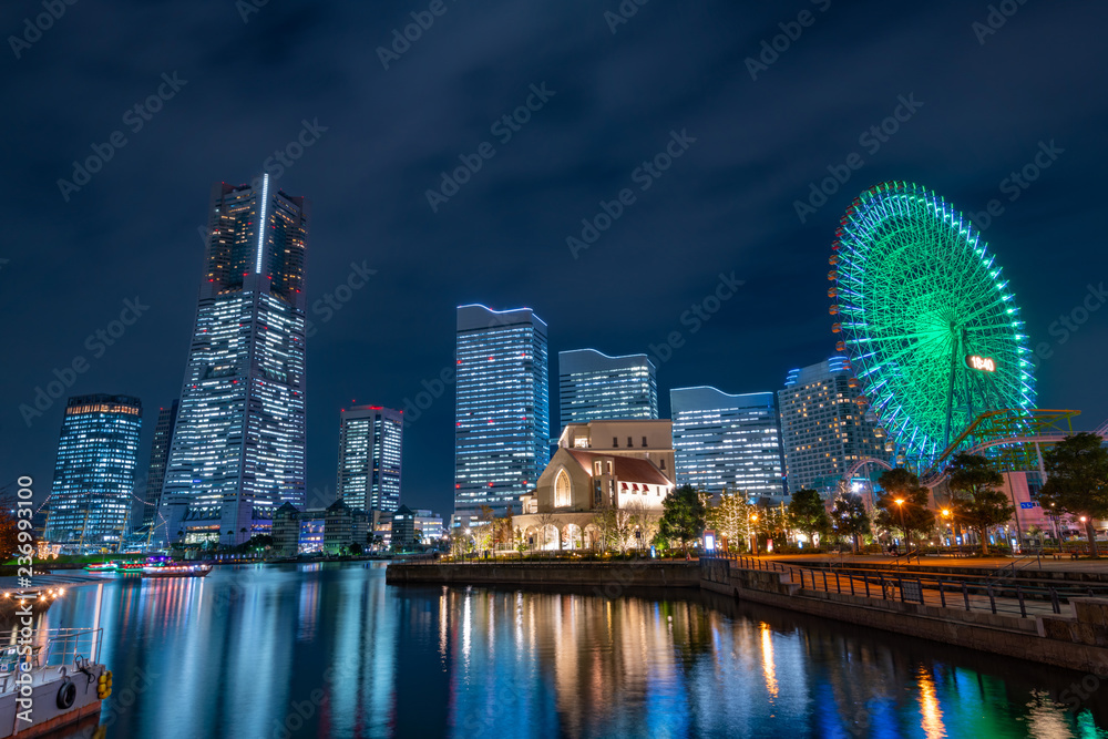 Fototapeta premium 横浜みなとみらいの夜景