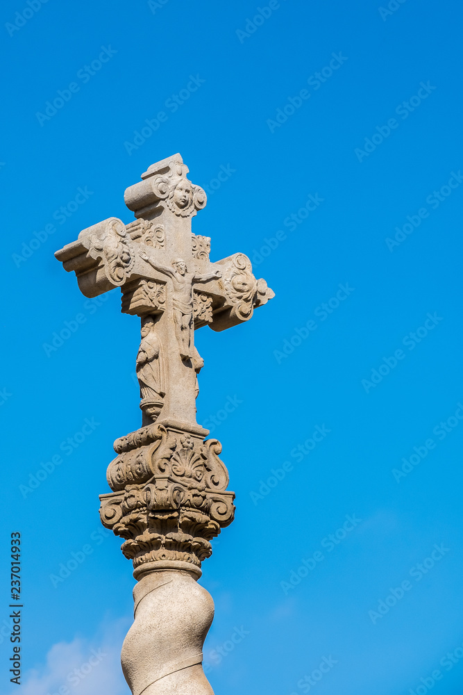 Croix en pierre, Hôpital Sant Pau Barcelone