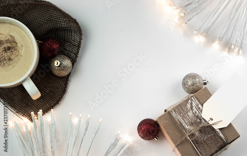 christmas hot cocoa coffee mug burlap faerie lights ornaments gift present