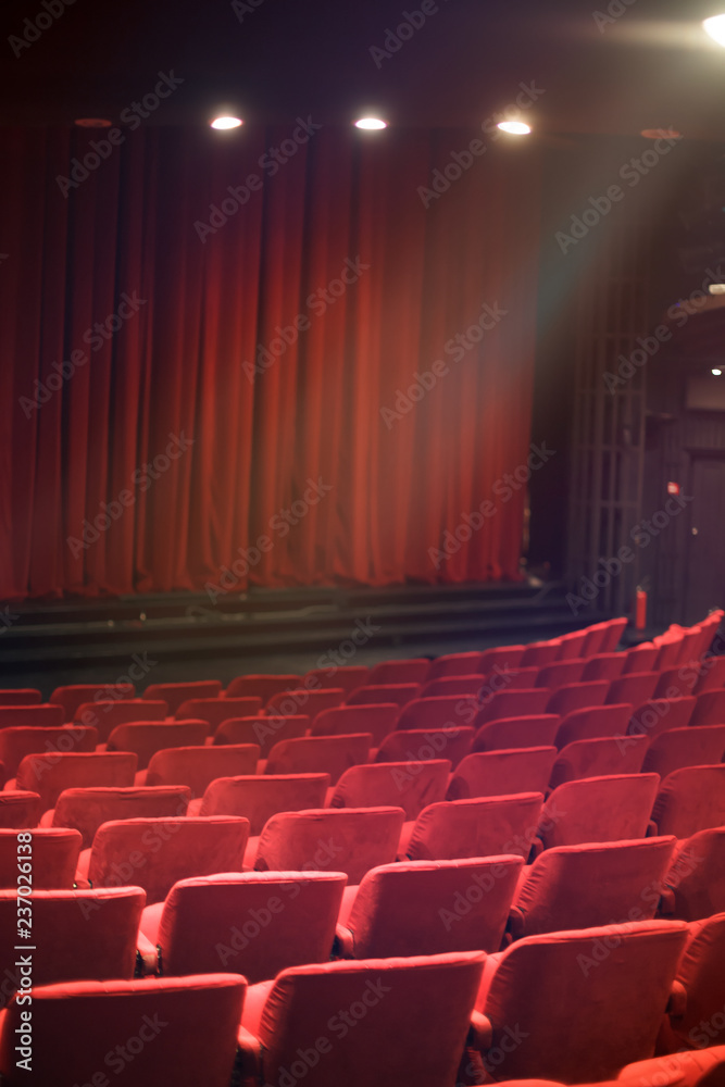 red theater seats - obrazy, fototapety, plakaty 