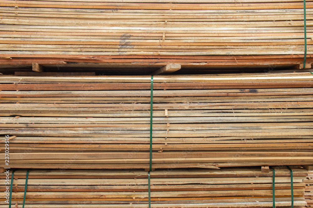 The cutting section of the logs or wooden planks for use. Plank for use. The cutting section of the logs or wooden planks for use. Plank for use.