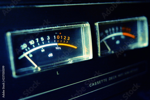 VU meters analogic display.