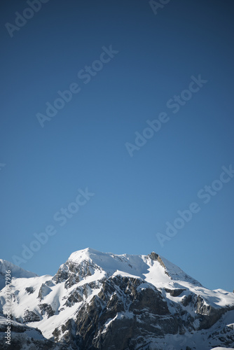 Winter in Pyrenees © WINDCOLORS