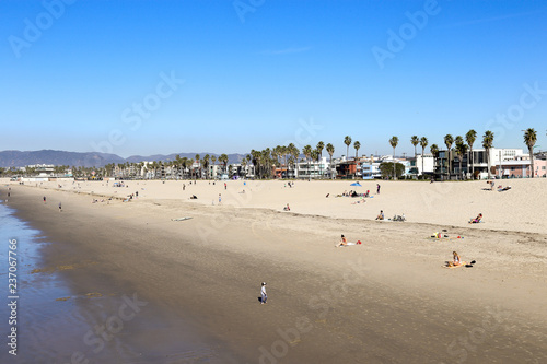 sunny day at Venice beach, California © Bon