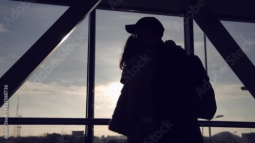 the couple met in the airport