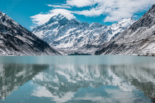 Beautiful view of Mount Cook and the reflection on the hooker lake after a snowy day. © Klanarong Chitmung