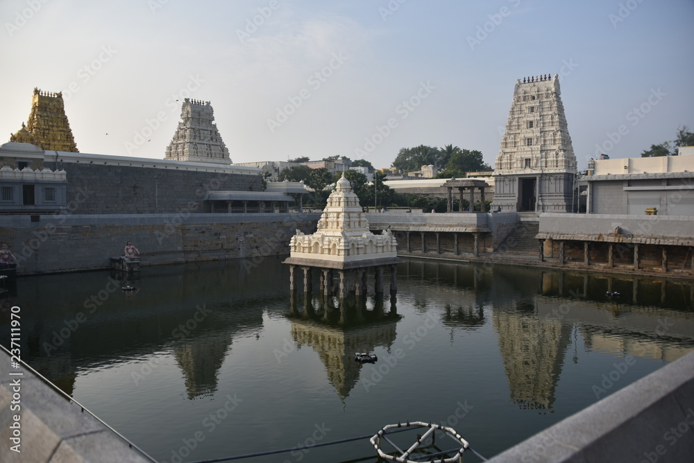 Kamakshi Amman Temple, Kanchipuram, Tamil Nadu, India Kamakshi Amman Temple, Kanchipuram, Tamil Nadu, India