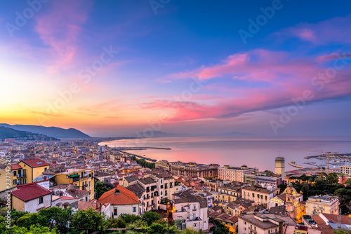 Panorama di Salerno all'alba
