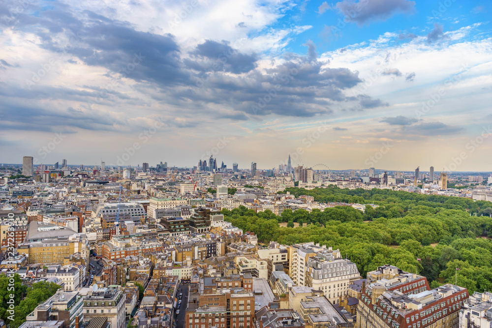  Aerial view of central London  at cloudy day