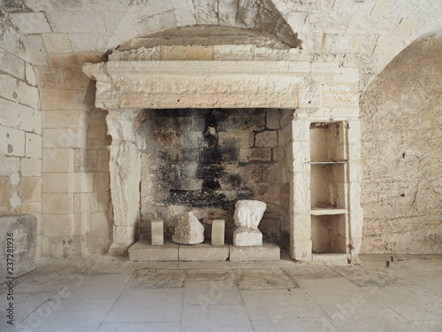 Les Baux-de-Provence – südfranzösischer Ort in der Region Provence-Alpes-Côte d’Azur
 photo