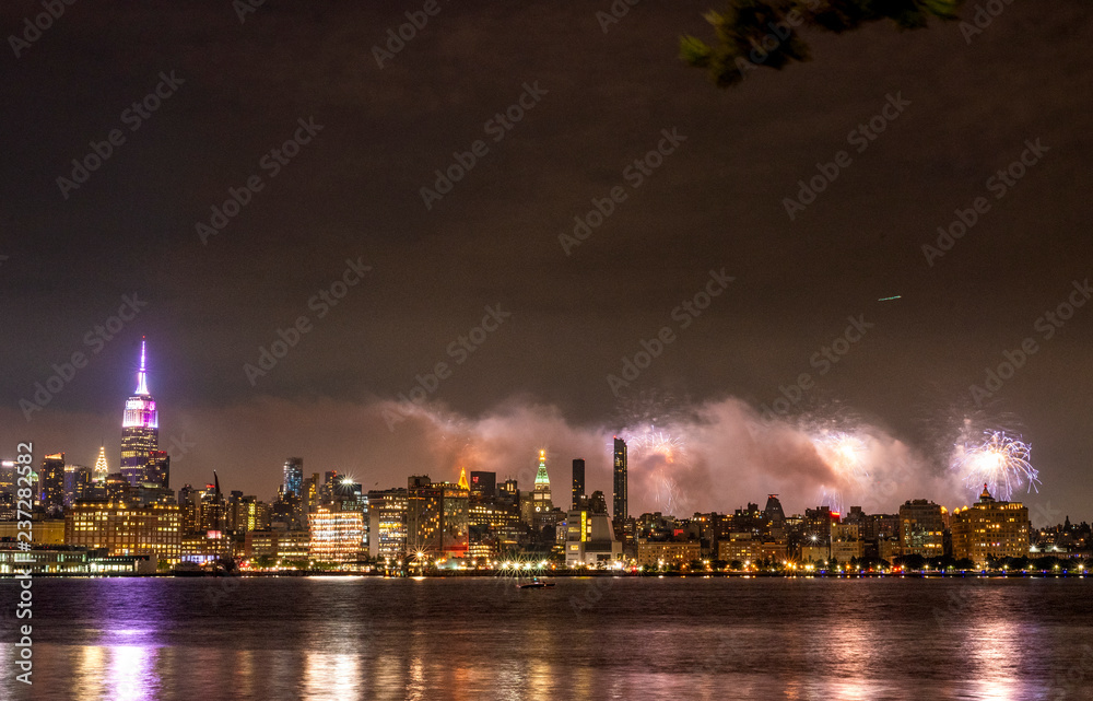 NYC Fireworks XXV