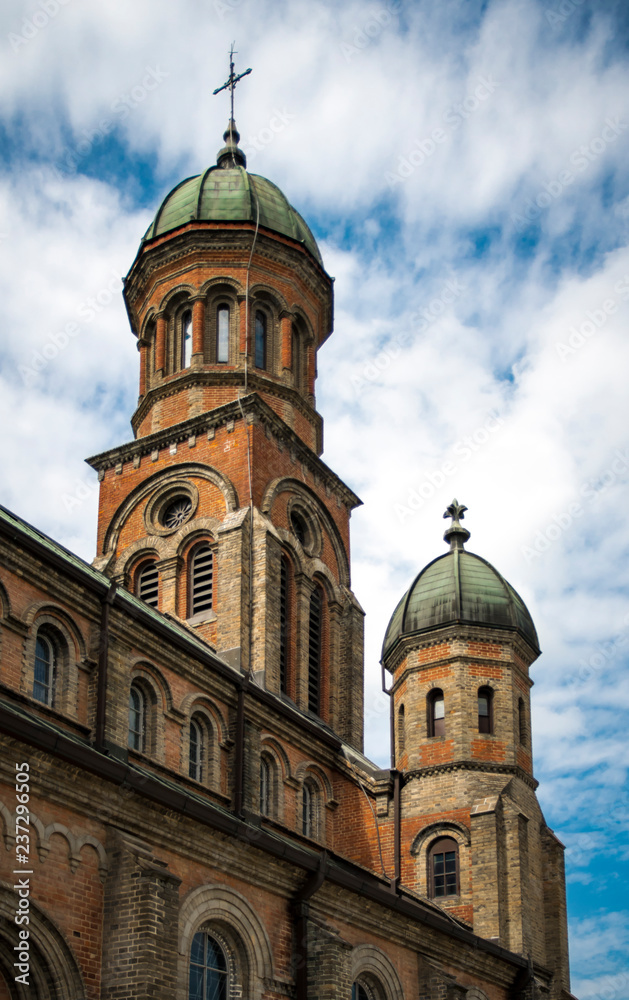 Obraz premium photograph the scene of an old cathedral