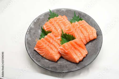 サーモン　刺身