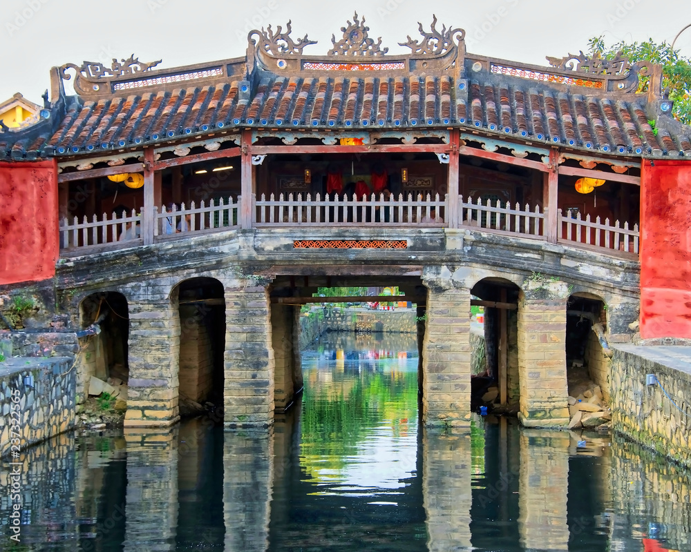 Obraz premium Japanese Bridge in Hoi An, Vietnam