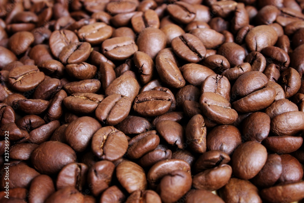 roasted coffee beans, coffee, aromatic food and drinks, closeup roasted coffee beans, coffee, aromatic food and drinks, closeup