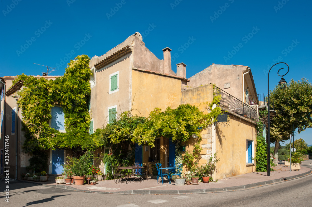 Wohnhaus in Villes-sur-Auzon in Südfrankreich