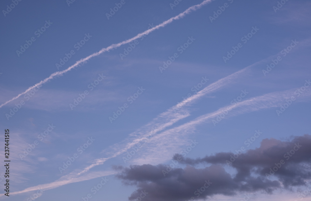 airplane leave a mark in the sky airplane leave a mark in the sky