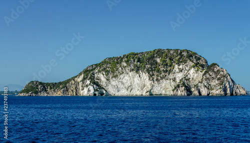 island in the sea