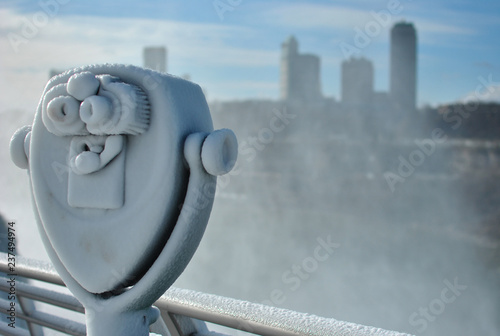 Photography Niagara falls during the winter take 1