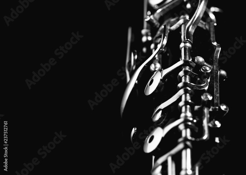 The mechanism of the oboe instrument