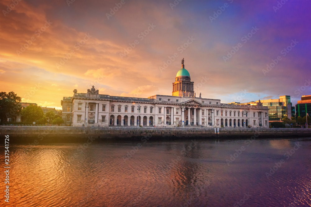 Custom house in Dublin at twilight