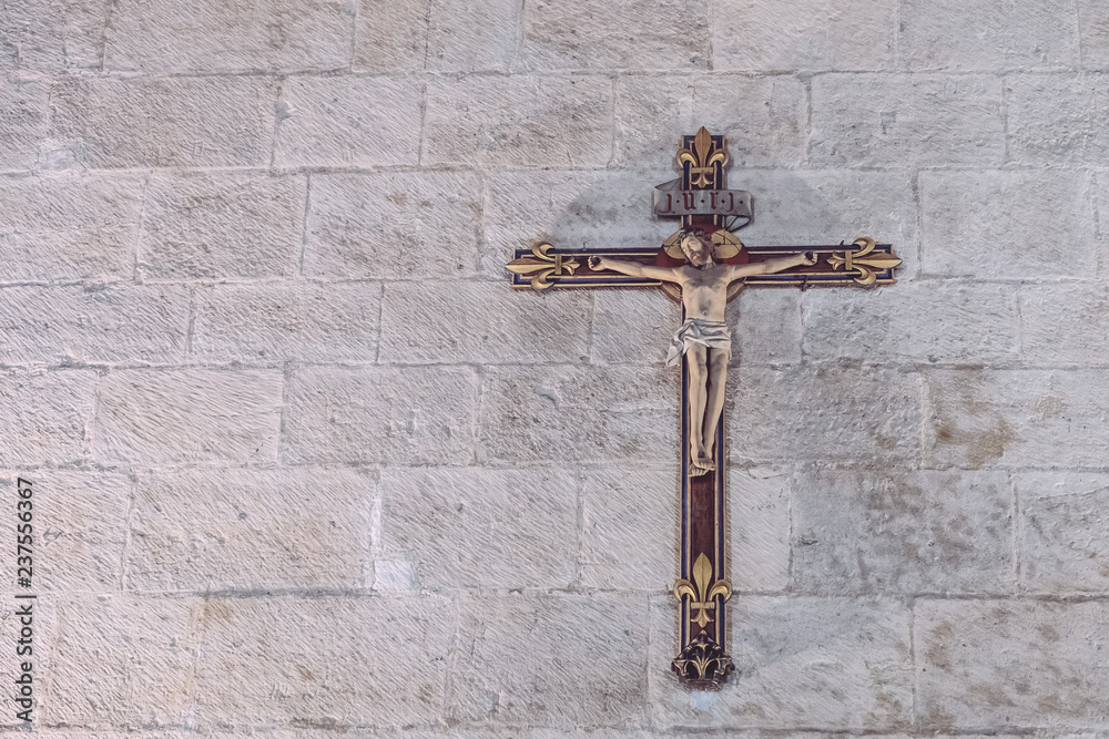 Croix sur un mur