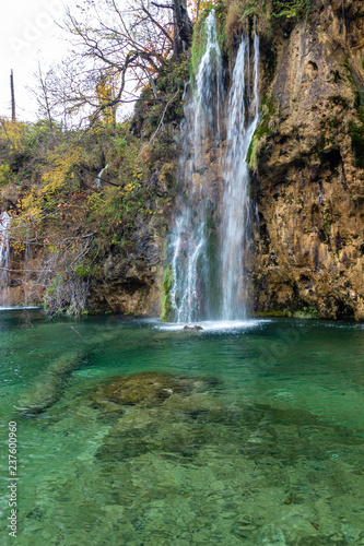 Fototapeta Naklejka Na Ścianę i Meble -  Plitvice Waterfalls Portrait Mode