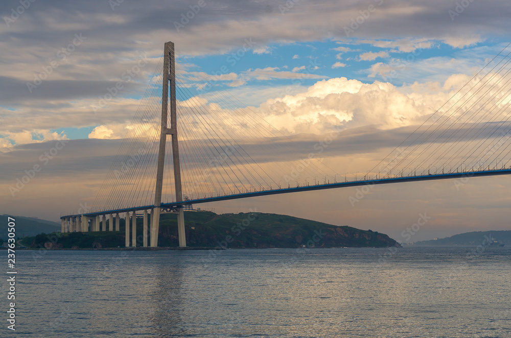 Obraz premium bridge at sunset
